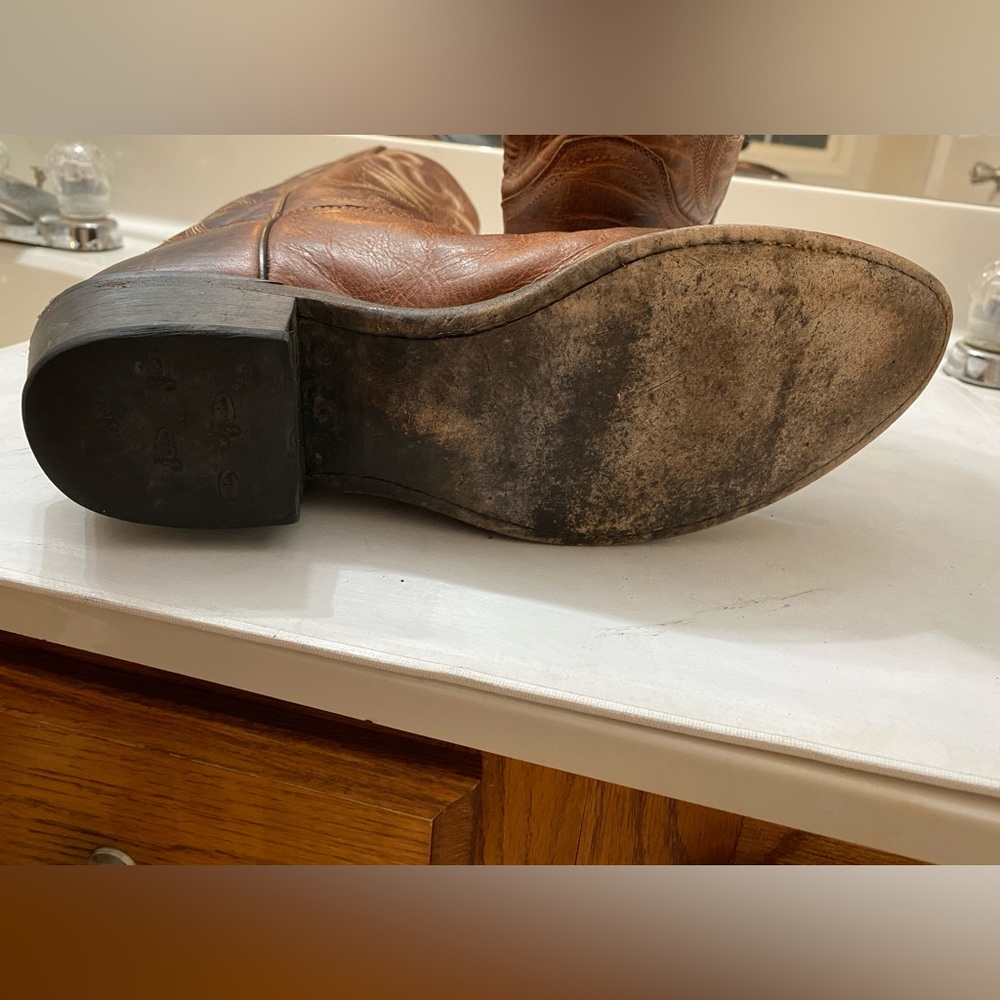 JUSTIN MEN Cowboy boots Size 10D in great condition clean interior great bottom - Picture 3 of 11